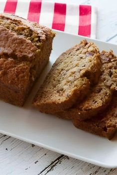 Pioneer Woman Date Nut Bread Pioneer Woman Banana Bread, Date Nut Bread Recipe Moist, Date Bread Recipes, Swedish Limpa Bread Recipe, Prime Rib Soup