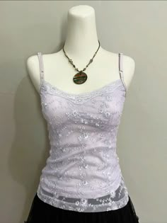 Lavender Aesthetic Outfit, Lace Top Outfit Ideas, Dress Outfits Aesthetic, Cute Formal Outfits, Y2k Lace Top, Retro Ootd, Lace Top Outfit, Gorpcore Aesthetic, Goth Winter