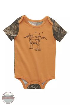 Carhartt CA6498-CR27 Camo Short Sleeve Onesie Front View Hunting Baby, Deer Graphic, Camo Baby, Neck Snap, Camo Baby Stuff, Camo Shorts, Neck Label