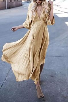 Wedding Guest Outfit Spring, Dresses Casual Boho, Look Boho Chic, Solid Maxi Dress, Mode Hippie, Chique Outfits, Estilo Hippie, Mode Boho, Beach Maxi Dress