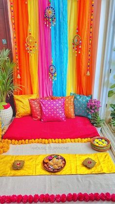 Long Hair Bridal Styles, Haldi Function Decoration, Long Hair Bridal, Haldi Decoration Ideas, Mehendi Decor Ideas