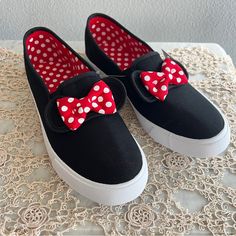 Disney Minnie Mouse Slip On Sneakers -Womens Size 8-Nwt Cute Polka Dot Lining Inside Outside Rubber Sole Shell And Lining Material: Textile Shoes Disney, Disney Shoes, Sneakers Womens, Mouse Print, Swim Shoes, Inside Outside, On Sneakers, Novelty Print, Mary Jane Shoes