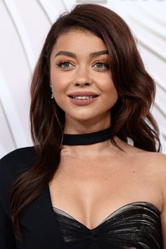 Sara Hyland, Sarah Hyland Hair, Round Face Women, Pink And Blonde Hair, Loose Chignon, Best Hair Color Ideas, Hair Colors To Try, Best Hair Dye, Best Hair Color