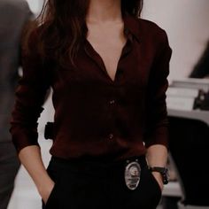 Gallagher Girls, Mia 3, Red Button, Boss Lady, Classy Outfits, Detective