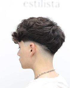 Simple Haircuts For Men, Drop Fade Straight Hair Men, Short Hair Hairstyles For Men, Mid Fade Short Hair, Mid Fade Fringe, Buzz Cut Mid Fade, Mid Fade Curly Hair, Men Cut Hair, Mid Fade En V