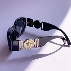 Stylish Sunglasses Women, Create Board, Trendy Glasses, Versace Sunglasses, Stylish Sunglasses, Fashion Killa, Pandora Charm Bracelet, Miu Miu, Sunnies