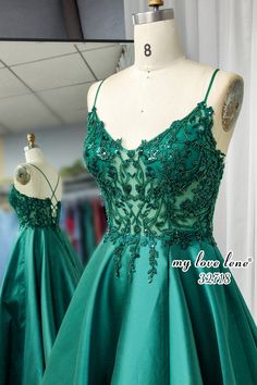 Carpet Ideas 2023, Royal Gowns, Carpet Ideas, Stunning Prom Dresses, Prom Dress Inspiration, Fantasy Gowns