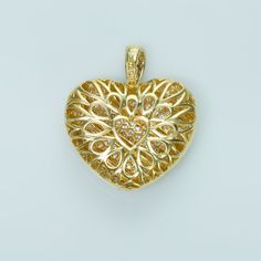 Gold Diamond Luxury Heart Necklace, Luxury Gold Heart Necklace With Cubic Zirconia, Luxury Gold Diamond Heart Necklace, Gold Diamond Heart Necklace Luxury Style, Gold Diamond Heart Necklace, Cartier Gold, Beautiful Flower Drawings, Gold Heart Pendant, Genuine Love