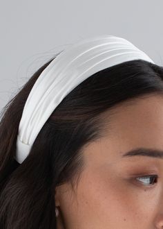 Introducing the all new Natasha Headband. This fresh silhouette features hand draped silk on our classic flexible wide headband base. Our handcrafted draping makes each headband completely one-of-a-kind and creates a beautiful depth of color. This style will be your new favorite for everyday, and pairs perfectly with earrings. Dimensions: 2 inch width White Chunky Headband, White Headband Aesthetic, Hair In Headband, Luxury Headbands, Oc Aesthetic, Elegant Headband, Luxury Hair Accessories, Julia Berolzheimer, Silver Headband