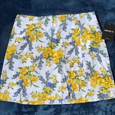 Cute Floral Mini Skirt Trendy Spring Skort For Brunch, Trendy Skort For Spring Brunch, Summer Floral Print Skort, Summer Floral Print Flared Skort, Day Out Floral Print Skort, Floral Print Skort For Day Out, Trendy Floral Print Spring Skort, Summer Skort For Spring Brunch, Summer Skort For Brunch In Spring