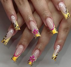 Almond Cheetah Nails, Shirt Pink Nails, Pink Nails Fall, Nails Shape Coffin, Shirt Nails, Nails Shape, Trending Nails, Cheetah Nails, Airbrush Nails