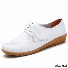 Olivia Mark - Genuine Leather Casual Loafers for Women: Classic White Flat Shoes White Flat Shoes, White Leather Shoes, White Leather Sandals, Moccasins Shoes, Leather Moccasins, Leather Flat Shoes, Beautiful Boots, Leather Slippers, Casual Loafers