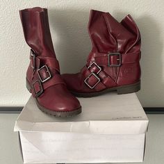 Brand New Never Worn Size 6. Burgundy Color Casual Burgundy Boots Medium Width, Trendy Burgundy Leather Boots, Burgundy Ankle Boots, Burgundy Boots Ankle, Burgundy Color, Fashion Inspo Outfits, Leather Boots, Bootie Boots, Calvin Klein