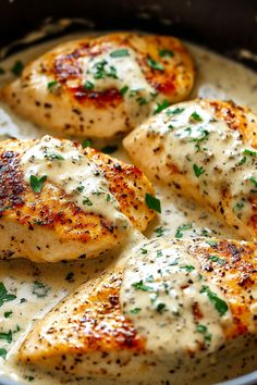 Creamy Ranch Chicken Ranch Chicken Healthy, Baked Ranch Chicken Breast, Ranch Seasoning Chicken, Creamy Ranch Chicken, Ranch Recipes, Chicken Ranch Recipes, Chicken Breast Pasta, Quick Dinner Options, Pan Seared Chicken Breast