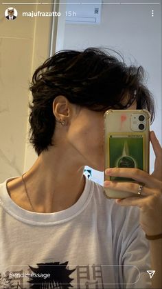 Masc Haircuts Thick Hair, Short K Pop Hair, Short Layered Haircuts Ear Length, Female Modern Mullet, Queer Asian Hair, Masc Wolfcut Hair, Short Pixy Hairstyles For Women, Guy Haircuts With Bangs, Unisex Short Curly Haircuts