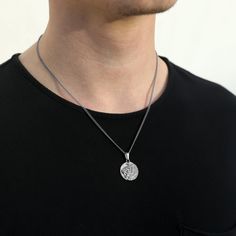 Our Lion Head necklace is made from Premium quality 316L stainless steel. This allows the pendant and chain to be water and sweat resistant. This chain can be worn on its own as a statement or be layered with other chains from our shop.◈ Chain Length: 20.8 Inches◈ Chain Width: 2.2 MM◈ Chain Style: Curb chain◈ Pendant Size: 20mm x 20mm x 3mm◈ Chain Quality: 316L stainless steel with PVD vacuum 18K gold plating◈ Chain Clasp: Lobster◈ Model is male, 5'10 & size medium◈ Hypoallergenic, water and swe Silver Stainless Steel Charm Necklace With Box Chain, Everyday Silver Engraved Coin Necklace, Everyday Silver Charm Necklace Tarnish Resistant, Silver Tarnish-resistant Medallion Necklace, Silver Coin Necklace With Adjustable Chain For Everyday, Silver Coin Pendant Necklace For Everyday, Silver Chain Necklace With Coin Pendant, Silver Medallion Necklace With Tarnish Resistant Round Pendant, Silver Tarnish Resistant Medallion Necklace With Round Pendant