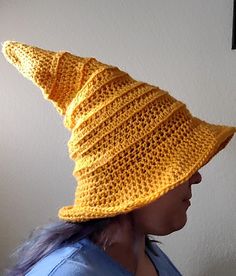 Ravelry: Wizard Hat pattern by Samantha Quintana Crochet Wizard Hat, Wizard Hat Pattern, Wiccan Costume, Cat Wizard Hat, Crochet Witch Hat Pattern, Crochet Wizard, Fairy Wizard, Witch Hat Pattern, Crochet Witch Hat