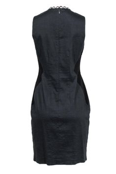 Vamp up your professional wardrobe with this frock from Elie Tahari! The classic sheath dress is given an upgrade with delicate eyelet trim and a trendy patchwork design at the waist. A simple yet stylish piece that's perfect for pairing with all your professional pieces! Go boss lady chic with sleek pumps and your go-to blazer. Size 8 Shell: 70% Linen, 27% Viscose, 3% Spandex Lining: 88% Polyester, 12% Spandex Sheath silhouette Scoop neckline w/ eyelet trim Sleeveless Black patchwork on sides o Fitted Black Sleeveless Dress For Work, Stretch Sheath Sleeveless Dress For Work, Fitted Sleeveless Sheath Dress For Work, Lined Stretch Mini Dress For Work, Stretch Lined Mini Dress For Work, Fitted Sleeveless Dress With Back Zipper For Work, Black Sleeveless Dress With Back Zipper For Work, Classic Sheath Dress, Professional Wardrobe