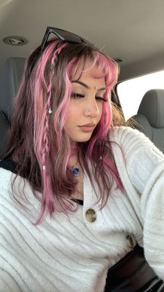 Pink Hair Highlights, Pink Hair Dye, Peekaboo Hair, Hair Streaks, Dyed Hair Inspiration, Pretty Hair Color, Hair Stylies