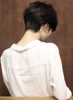 Japanese Short Hair, Androgynous Hair, Tomboy Hairstyles, Short Hair Tomboy, Thick Hair Cuts, Short Haircut Styles, Girls Short Haircuts, Really Short Hair, Boho Wedding Hair