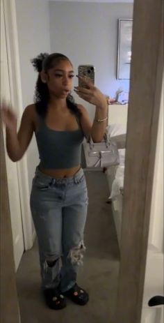 Light Skin Girl Outfits, Black Tank Top Outfit Black Woman, Mixed Girl Outfits, Calm Fits For School, Pretty Lightskins Girls Black, Lightskin Girl Catfish, Lightskin Girl 14-15, Lightskin Girl Baddie, Cute Easy Outfits For School