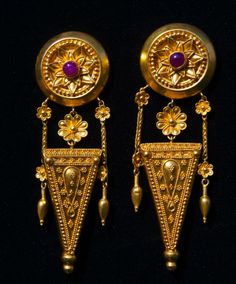 Antique Lalaounis earrings 22k gold. Classical - Hellentistic Collection (1957) | eBay Qajar Jewelry, Historical Earrings, Olympia Manet, Jewelry Museum, Persian Jewelry, Ancient Jewels, Jewelry Designing, Egyptian Jewelry, Inspiration Art