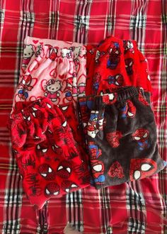 This Hello Kitty Spider Man Loose Pajamas playful characters with soft cotton velvet fabric for a cozy, casual look. Designed with a unique Hello Kitty and Spider-Man pattern, it’s perfect for lounging or sleeping comfortably. The fit and long pants make it a versatile addition to your sleepwear collection. Made from cotton velvet fabric, offering a soft and comfortable texture for all-day wear. Features a fun crossover design of Hello Kitty and Spider-Man, adding a playful touch to your loungew Man Sleeping, Comfy Blouse, Cartoon Designs, Flannel Pajama Pants, Warm Pants, Trendy Denim, Casual Home, Bell Bottom Pants, Print Pajamas