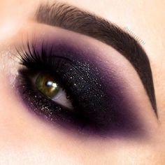 Maquillaje Smokey Eyes, Maquillage Goth, Witchy Makeup, Goth Eye Makeup, Make Up Gold