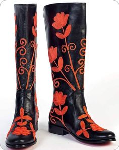 Black Bohemian Leather Boots, Black Leather Bohemian Boots, Traditional Black Leather Boots, Traditional Black Boots For Fall, Traditional Black Fall Boots, Traditional Fitted Leather Boots, Riding Boots Fashion, Leather Embroidery, Boots Patterns