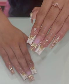 Nails With French Tip Design, Gold Quince Nails, Pink Ombre Acrylic Nails, Acrylic Nails Squoval, Nails Pink Ombre, Nails With French Tip, Nails Squoval, Nails Long Square, Quinceanera Nails