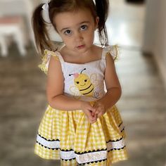 Cute Yellow Dress For Costume Party, Bumble Bee Dress, Strawberry Shortcake Dress, Bee Outfit, Strawberry Birthday Party, Strawberry Outfit, Strawberry Birthday, Bee Dress, Strawberry Dress