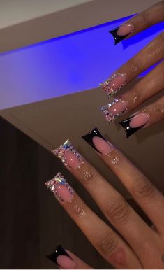 Simple Nail Designs Long Square, Diamond Duck Nails, Black Nails Acrylic With Diamonds, Rich Lady Nails, Black And Silver Nail Designs Ideas, Short Nails Diamonds, Cute Nails Acrylic Black Women, Black And Silver Duck Nails, Acrylic Nail Freestyle