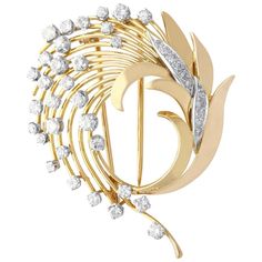 2.65 Carat Diamond and 18 Karat Yellow Gold Brooch, Vintage, circa 1950 For Sale at 1stDibs Gold Eagle, Transitional Modern, Gold Brooch, Antique Brooches, Diamond Brooch, Heart Brooch, Gold Brooches, Dress Rings, Vintage Brooch