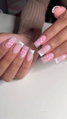 Pink Nail Set Ideas, Summer Flower Nail Ideas, Short Acrylic Nails Summer 2024, Holiday Nails Summer Acrylic 2024, Birthday Summer Nails, Nails Acrylic Summer 2024, How To Strengthen Nails, Holiday Nails Summer