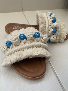 My hand-knitted cream-colored macrame sandals are embroidered on a faux leather sole. My sandals decorated with real glass evil eye beads will add color to your summer days :) It can be made with or without beads. Colored Macrame, Glass Evil Eye, Evil Eye Beads