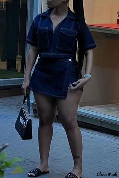 Olivia Mark - Two-Piece Chic Dress Set Featuring Denim Blouse and Mini Skirt Skirt And Crop Top Outfit, Casual Chic Dress, Mini Skirt And Crop Top, Crop Top Outfit, Skort Outfit, Skirt And Crop Top, 2piece Outfits, Denim Crop Top, Denim Blouse