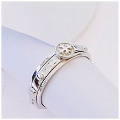 I DO NOT SHIP THE PRODUCT TO UK. This ring can be made in 14k, 18k and 925 silver. I already had a excellent feedback for this 18k gold ring. One Customer ordered 2 times with same design. Express tracking parcel will be used for delivery. I do not accept off-site ads order. *Metal : 925 sterling silver/14K solid gold(selectable)/18k solid gold *Metal weight: 14k:3.5 Grams- 3.7gram(it has minor different weight upon ring size) 18k: about 4 - 4.2 gram *Band width: 3.5mm *We need your ring size(US Rosary Ring, Silver Rosary, Saint Jewelry, Mommy Jewelry, Catholic Rosary, Catholic Jewelry, Cameo Pendant, 18k Gold Ring, Cross Ring