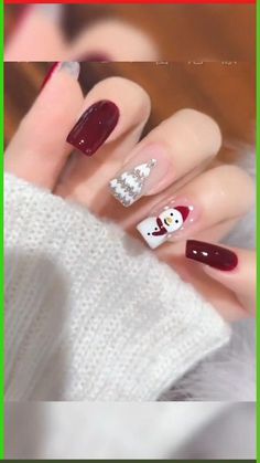 Bring winter cheer to your nails! Follow this step-by-step tutorial to create adorable snowman nail art for festive and wintery vibes. Perfect for Christmas and beyond! #SnowmanNailArt #WinterNailDesigns #HolidayNailTutorial Nails Snowman, Nails For 2023, Snowman Nail, Nail Noel, Festive Christmas Nails, Christmas Nail Colors, Classy Nail Art Ideas