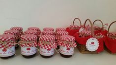 there are many jars with jams in them