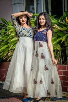 Different Types Of Kurtis, Kurtis Designs, Simple Craft Ideas, Kalamkari Dresses, Fusion Wear, Classy Yet Trendy, Long Gown Design, Anarkali Dress Pattern, Salwar Designs