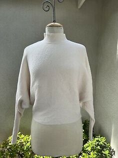 Zara Knit pullover sweater top size small cream white | eBay White Pullover Sweater, Dolman Sweater, White Pullover, Zara Knit, Knit Pullover, Knitted Pullover Sweaters, Knitted Pullover, Cream White, Pullover Sweater