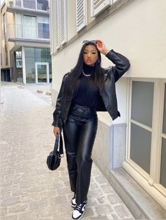 Leather Pant Outdit, Leather Pants All Black Outfit, Leather Jacket With Leather Pants, Panda Dunks Leather Pants, Faux Leather Outfit Ideas, Black Leather Pants Casual Outfit, Leather Jacket Leather Pants, Outfits For Leather Pants, Leather Pants And Dunks Outfit