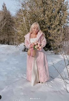 20+ Ways to Style Pink Winter Coats (From a Cozy Girlie to a Parisian Dreamer) - The Mood Guide Shabby Chic Winter Outfits, Shabby Chic Outfits, Chic Outfits Winter