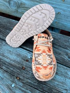 Check out this super cute new ladies style from Roper! This peach and tan aztec pattern canvas shoe will be a perfect neutral for any western outfit! Lightweight Molded Eva Bottom Memory Foam Comfort Insole Moisture Wicking Linings Two Eye Chukka Pattern Western Painted Vans, Western Sneakers, Western Hey Dudes, Painted Vans, Western Shoes, Ladies Style, Country Stuff, Glass Slippers, Western Store