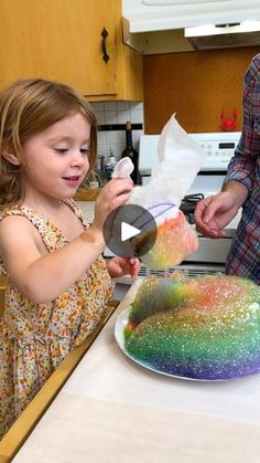 Toys From Trash, Rainbow Toy, Challenges Activities, Kids Science, Weird Science, Toddler Art, Dad Life, Craft Activities For Kids