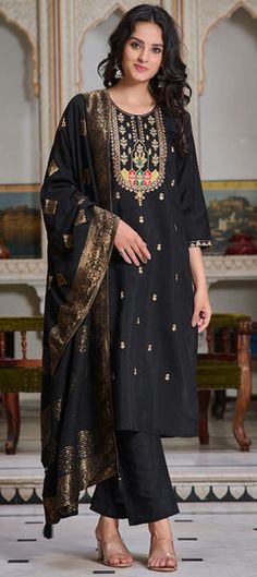 Black and Grey color Salwar Kameez in Chanderi Silk fabric with Embroidered, Thread work Lehenga Palazzo, Black Kaftan, Indian Salwar Suit, Twitter Artist, Salwar Kameez Online, Patiala Salwar, Punjabi Salwar Suits, Designer Kurti, Designer Salwar Suits