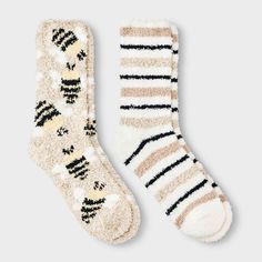 Give comfort to your feet with the Women's Bees 2pk Cozy Crew Socks in Oatmeal Heather/Yellow 4-10. Designed with smooth toe seams making it ideal for women on the go. Made from a blend of polyester, nylon and spandex, these socks provide the perfect stretch and fit. The lightweight knit fabric ensures all-day comfort, while the crew length socks keep them securely in place. Sock Packs, Athletic Socks, Christmas Wishlist, Lightweight Knit, Socks And Hosiery, Spandex Fabric, Socks Women, Crew Socks, Hosiery