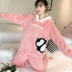 Onesie Pajamas Women, Home Night, Angled Bob Hairstyles, Animal Pajamas, Pajama Fashion, Night Wear, Pajamas Set