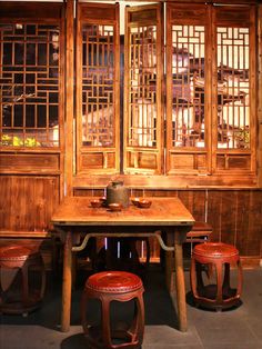 Chinese Tea Room, Traditional Chinese House, Chinese Interior Design, Ruangan Studio, Museum Photos, Chinese House, Chinese Interior, Asian Interior, Chinese Decor