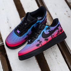 Hit the street in style with these exclusive Sunset in Miami Palm Tree Custom Air Force 1s! These shoes are perfect for turning heads and showing off your risk-taking attitude! Make a statement in the eye-catching, colorful and unique design. Dare to be different! 🌴 🔥 100% genuine, Brand New.👟 Custom sneakers.💫 Every pair is hand-made to order.✨ Best quality waterproof and scratch-proof paints used.✨ 1000+ satisfied customers across various platforms. 🌎Free worldwide shipping,shipping with... Custom Forces, Wash Shoes, Customized Sneakers, Nike Shoes Women Fashion, Custom Sneakers Diy, Custom Af1, Theme Inspiration, Rapper Jewelry, Custom Shoes Diy